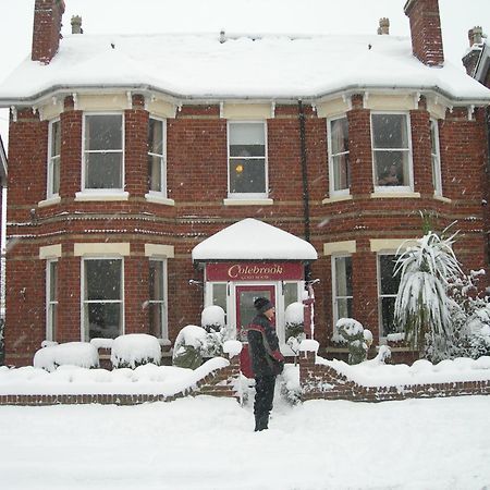 Colebrook Guest House 판버러 외부 사진