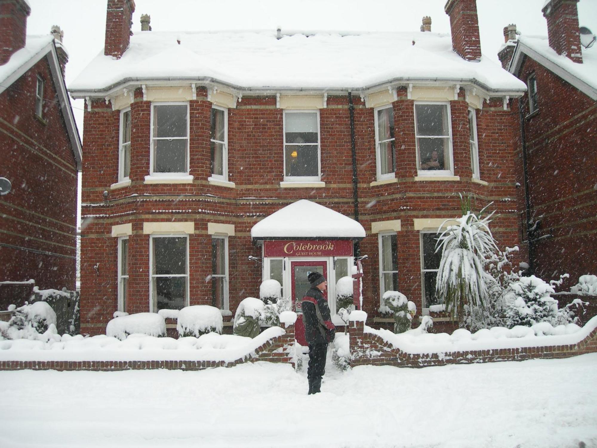 Colebrook Guest House 판버러 외부 사진
