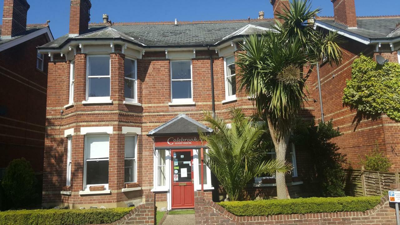 Colebrook Guest House 판버러 외부 사진
